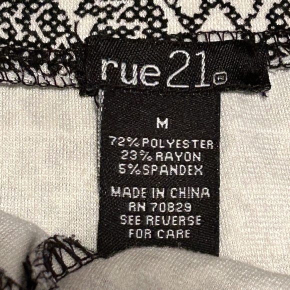 Rue21 Side-zip Aztec Twill Leggings - Picture 4 of 5